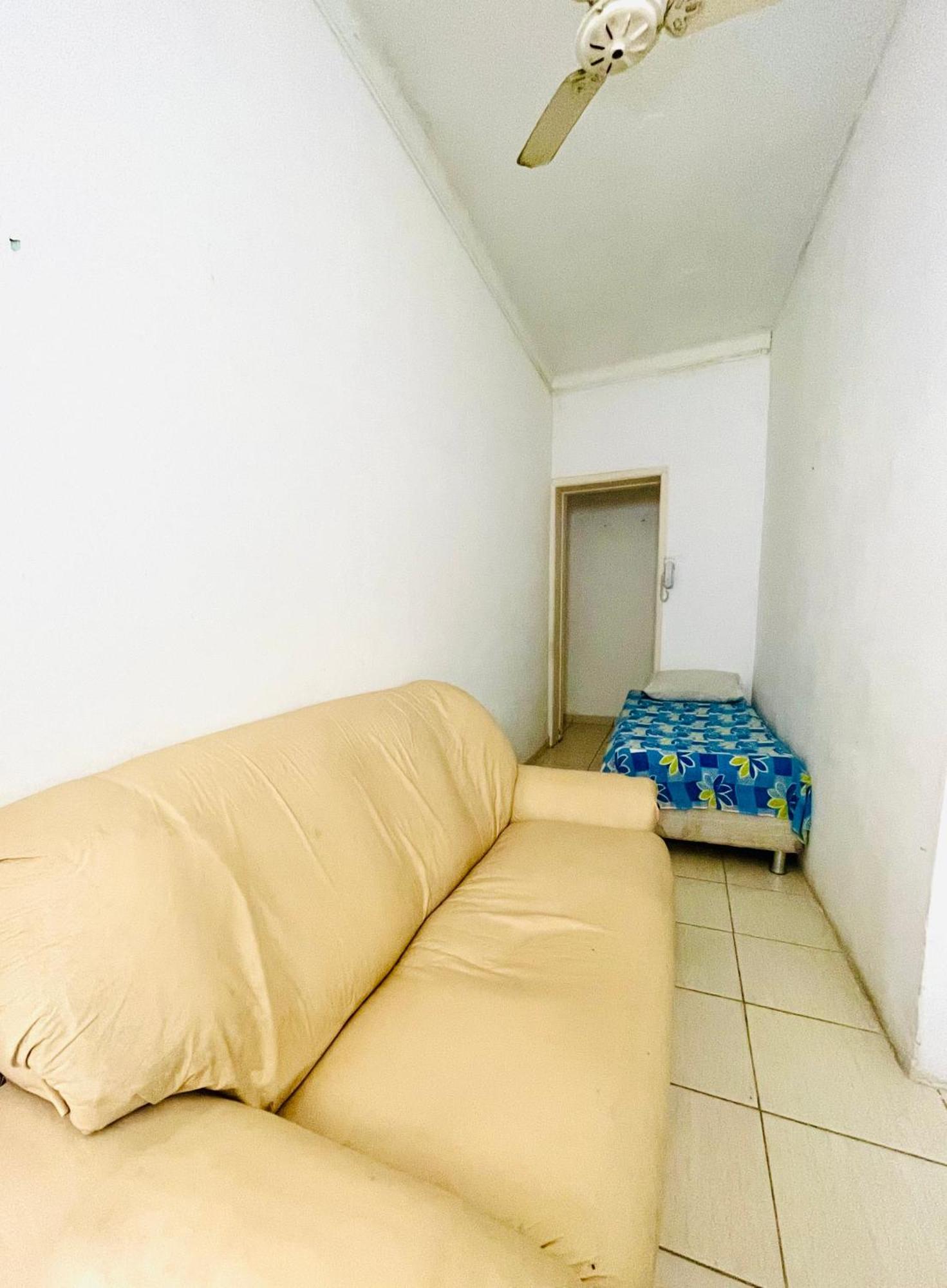 102 Ar Condicionado A Menos De 2 Minutos Da *